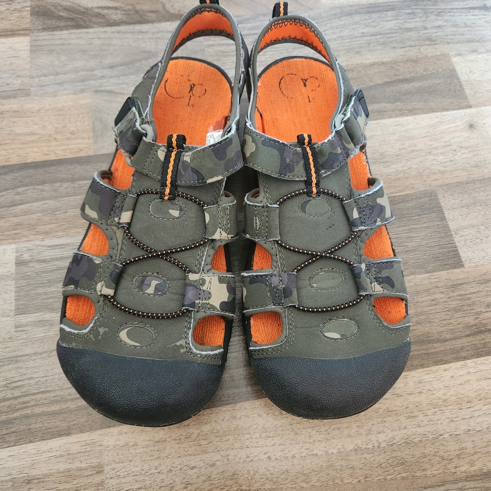 Kids Camo Sandals